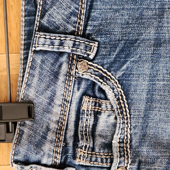 Silver Suki Surplus Jean Shorts - Picture 3 of 7